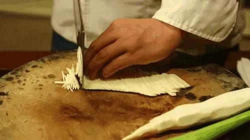 圖片關(guān)鍵詞 國(guó)家蘑菇地理:中國(guó)哪里的蘑菇最好吃?